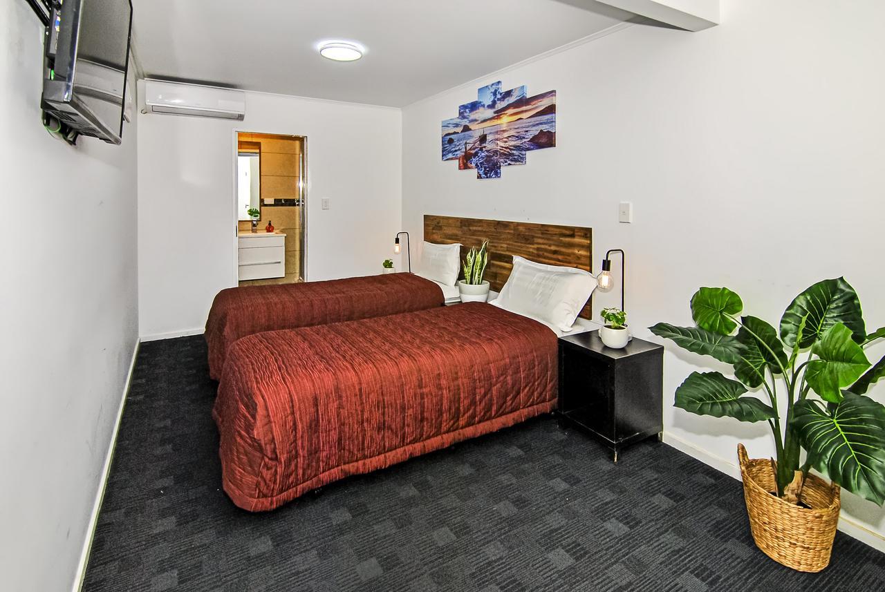 Newlands Court Motel Уелингтън Екстериор снимка