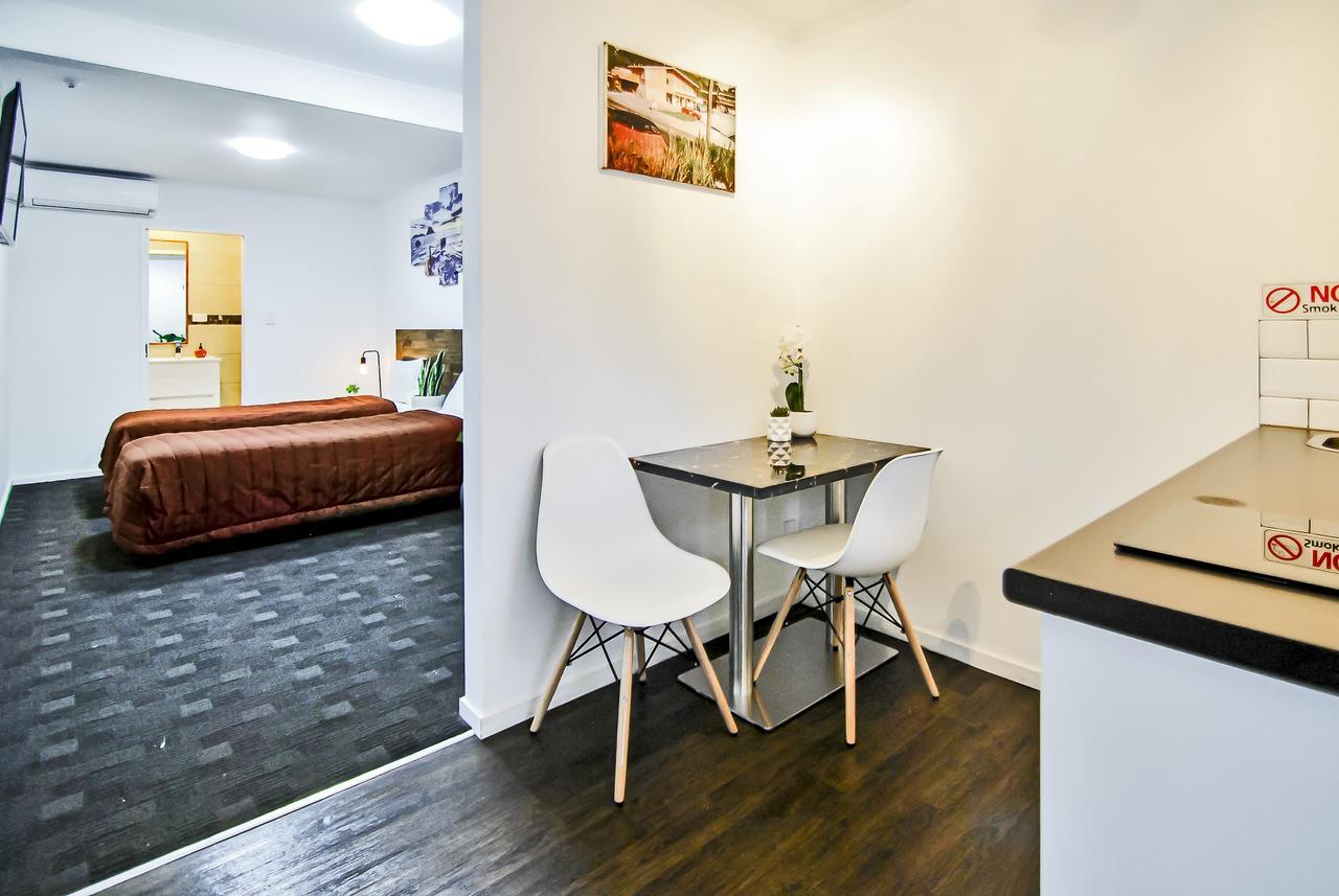 Newlands Court Motel Уелингтън Екстериор снимка